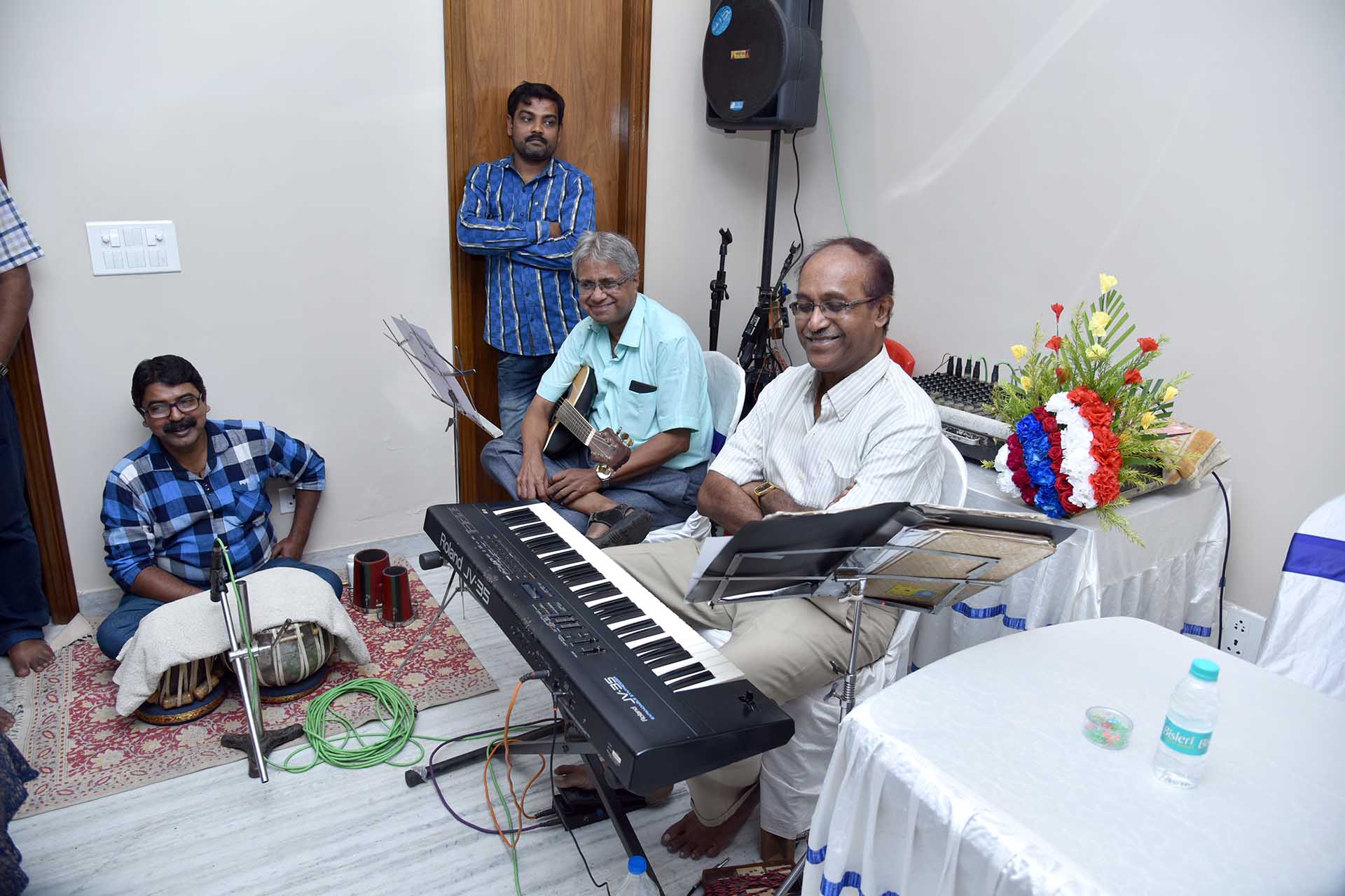 With musicians Tapas Bhowmick, Satyaband Ukil and Pinaki Kar